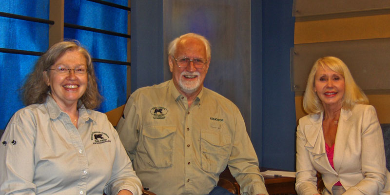 Barbara_R_show_--_Lynn_and_Sue_-_20110615_-_cr