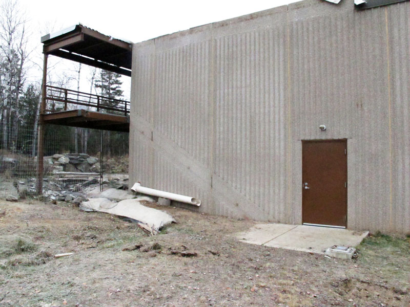 Stairs to observation deck are no more - Nov 4, 2012