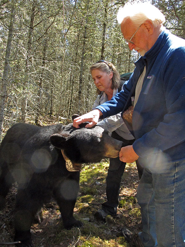 Lorie changes her GPS unit