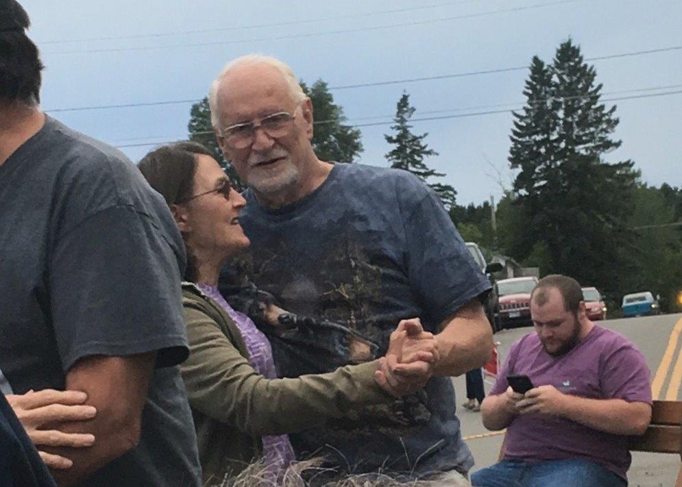 Lynn and Donna Rogers dancing
