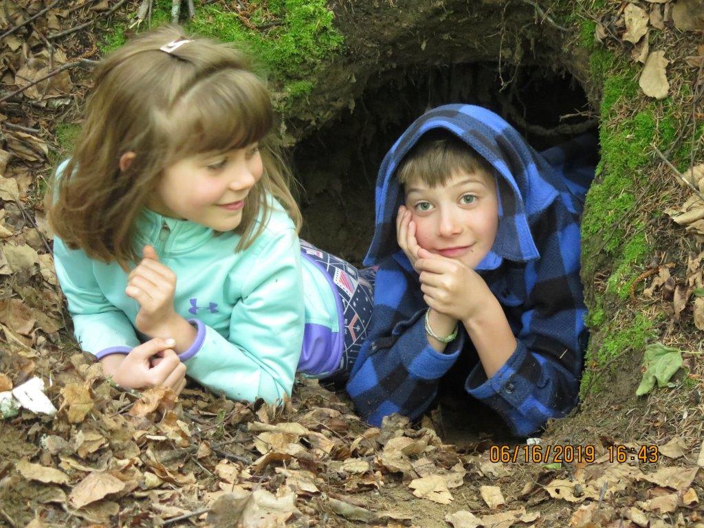 Gabrielle and Heinrik in Jewels den